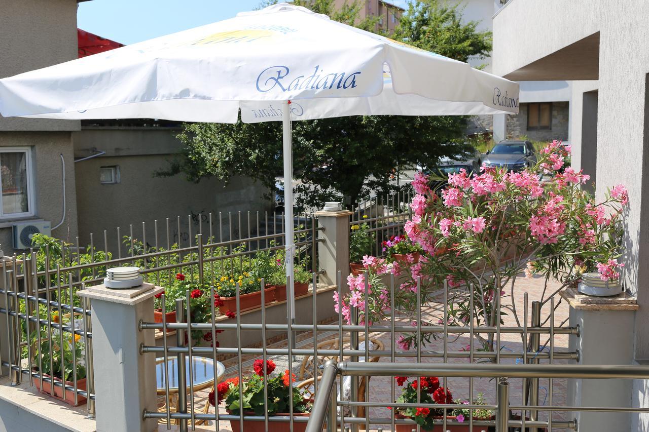 Family Hotel Radiana Sozopol Exteriör bild