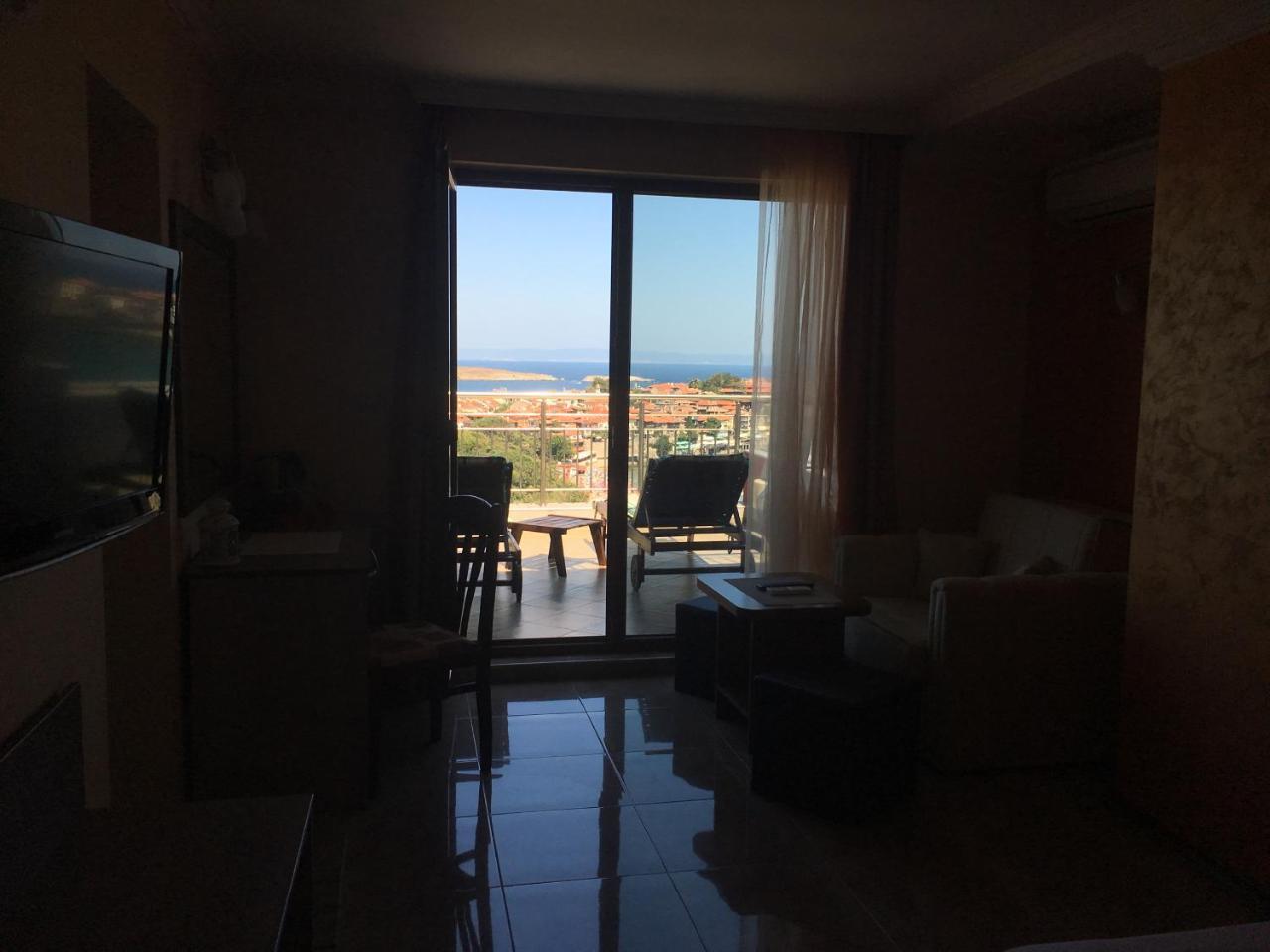 Family Hotel Radiana Sozopol Exteriör bild