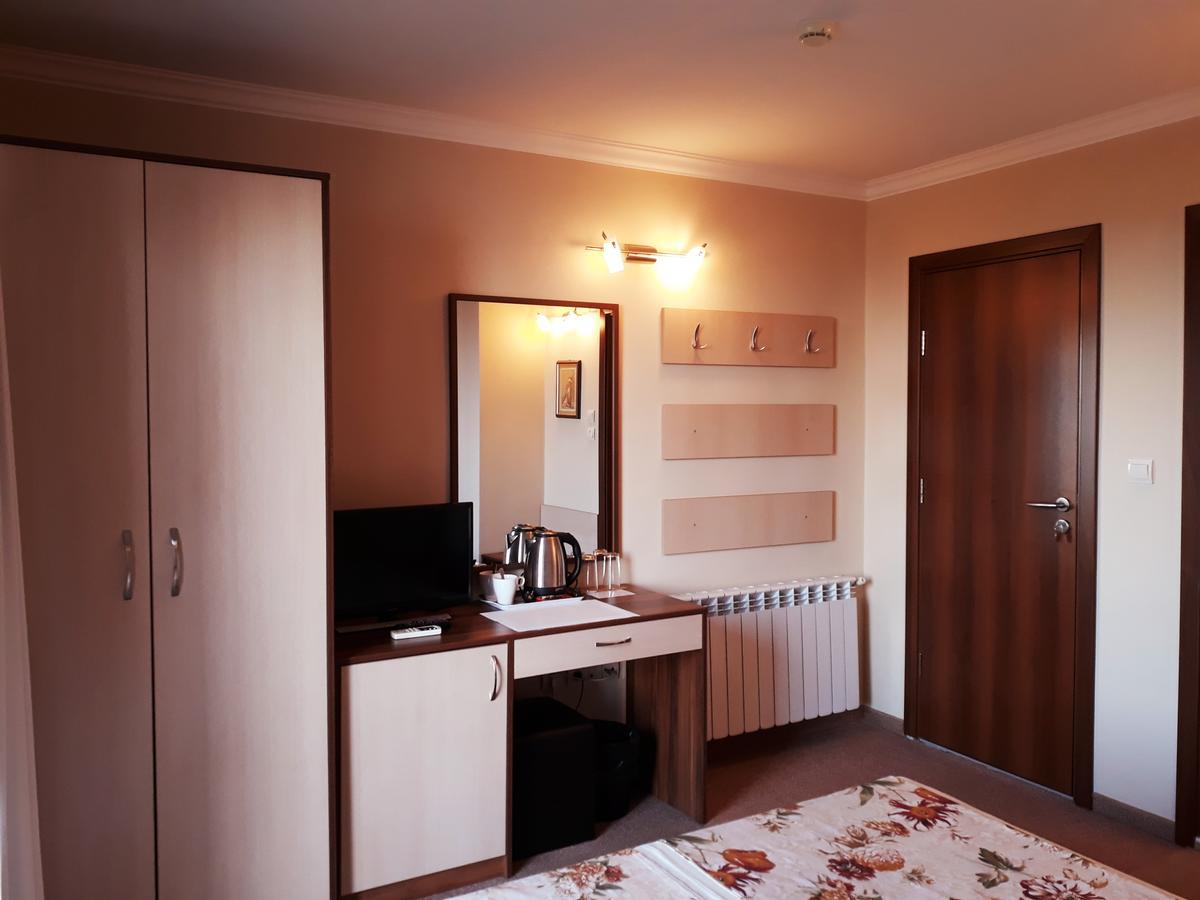 Family Hotel Radiana Sozopol Exteriör bild
